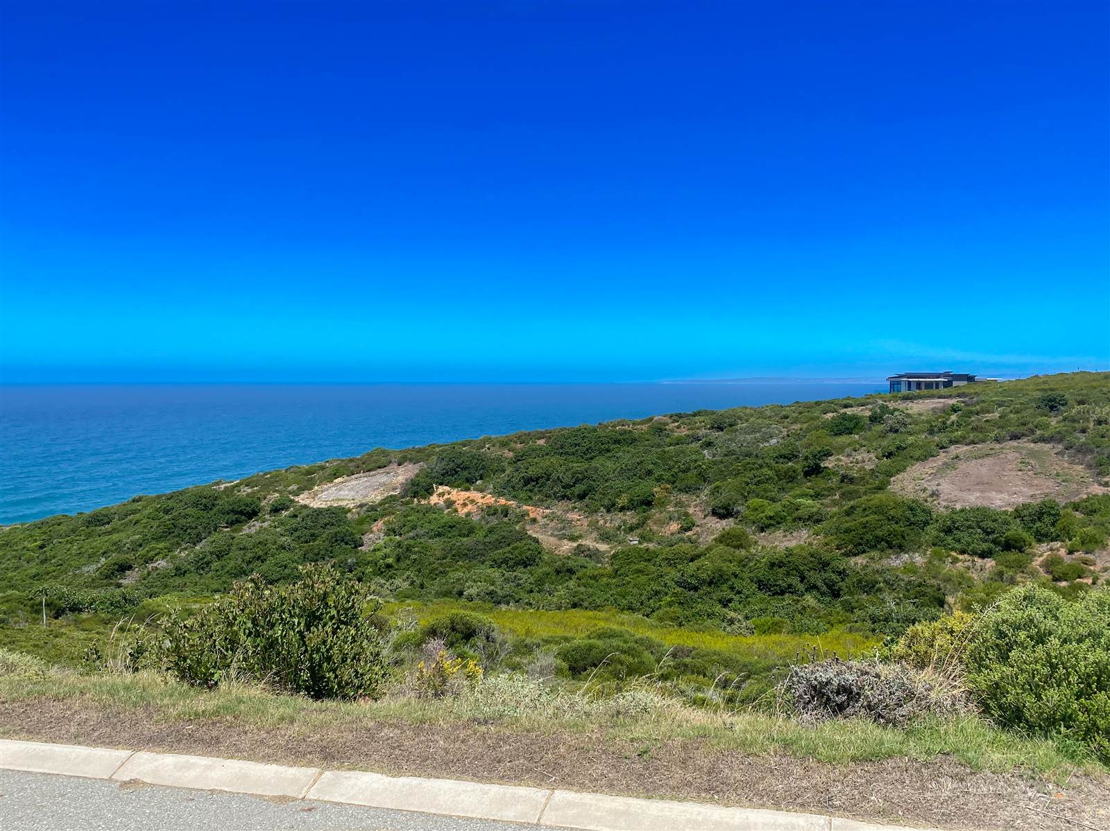 2533 m² Land available in Dana Bay photo number 4