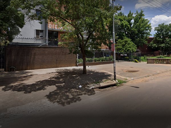 3 Bedroom Flat 3 Bedroom Flat