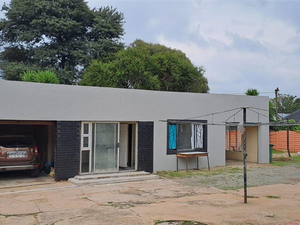 3 Bedroom House 3 Bedroom House