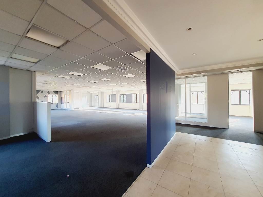 342  m² Commercial space in Rivonia photo number 17