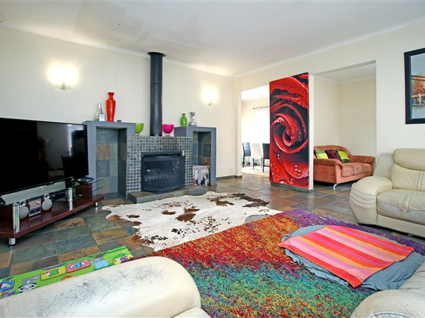 3 Bedroom House 3 Bedroom House