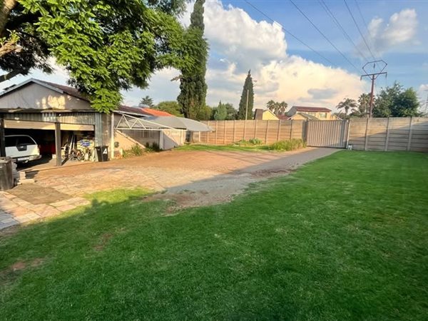 3 Bedroom House 3 Bedroom House