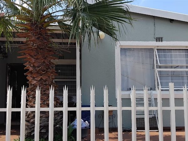 3 Bedroom Townhouse 3 Bedroom Townhouse