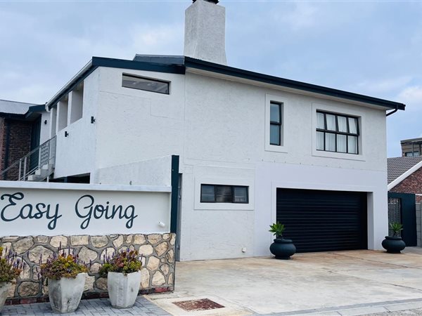 6 Bedroom House 6 Bedroom House