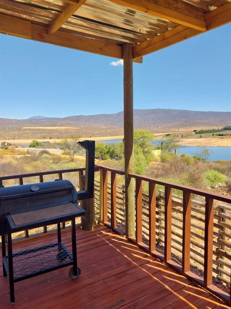 2 Bed House in Clanwilliam photo number 13