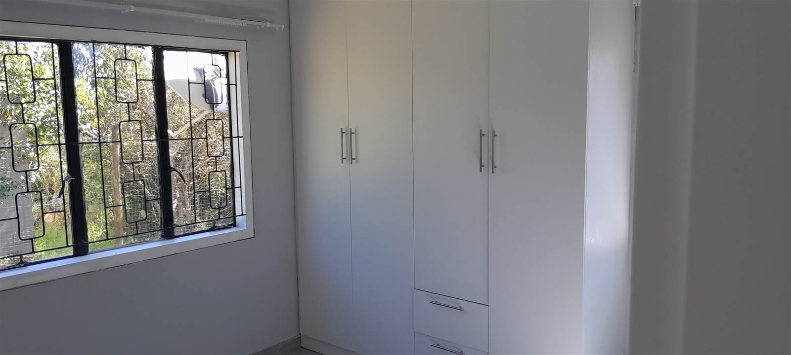 3 Bed Apartment in Mthata photo number 6