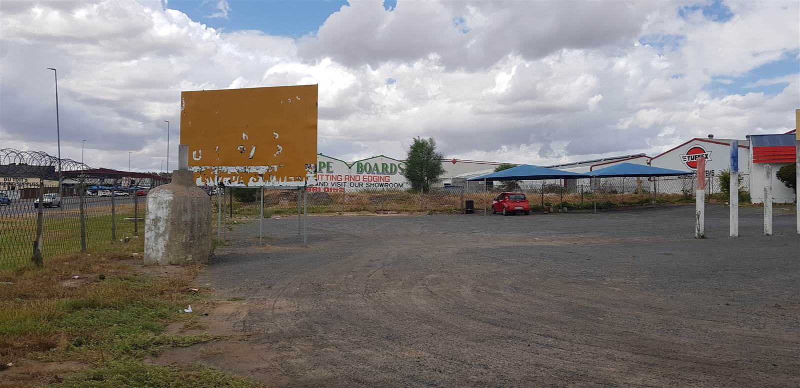 200  m² Industrial space in Brackenfell Central photo number 2