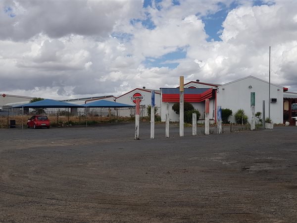 200  m² Industrial space in Brackenfell Central