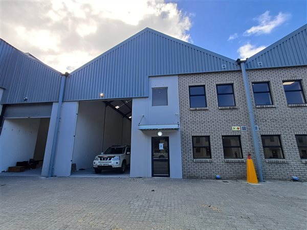 315  m² Industrial space