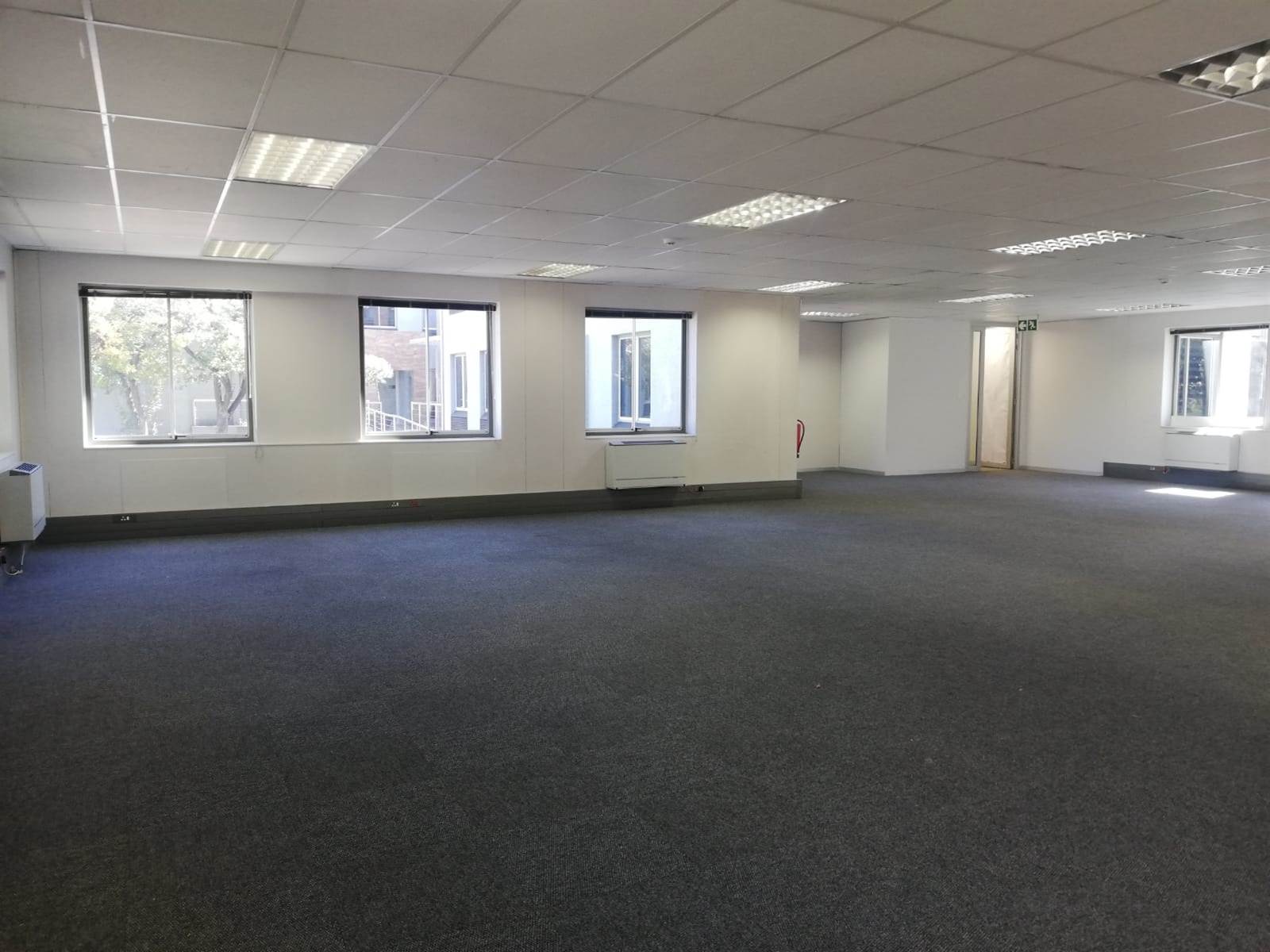 238.9  m² Commercial space in Woodmead photo number 9