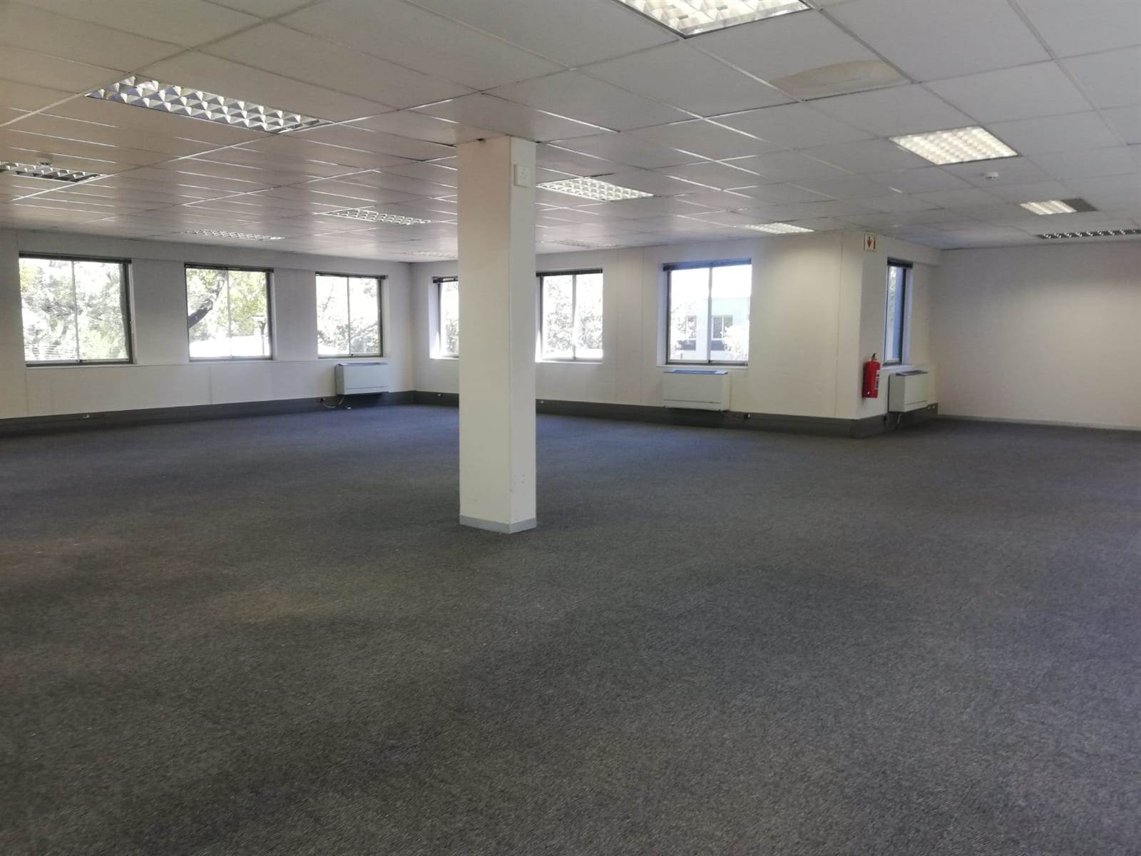 238.9  m² Commercial space in Woodmead photo number 17