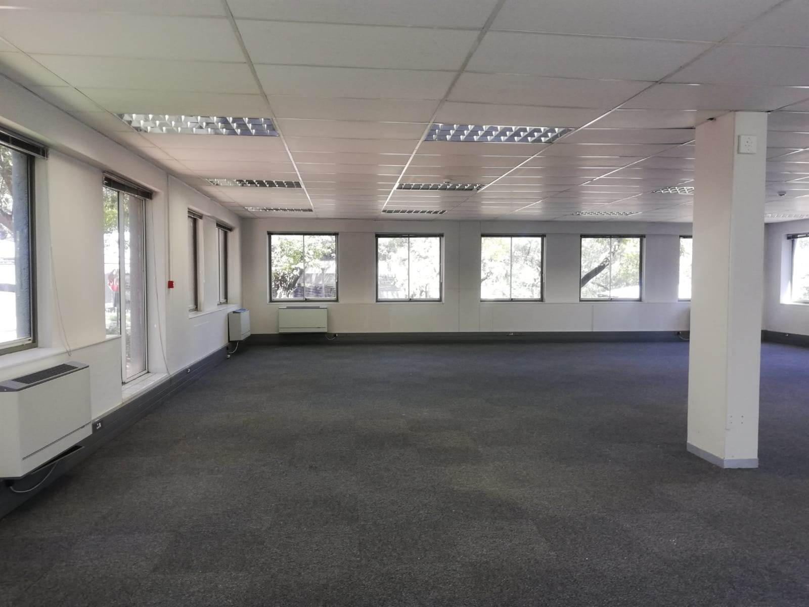 238.9  m² Commercial space in Woodmead photo number 5