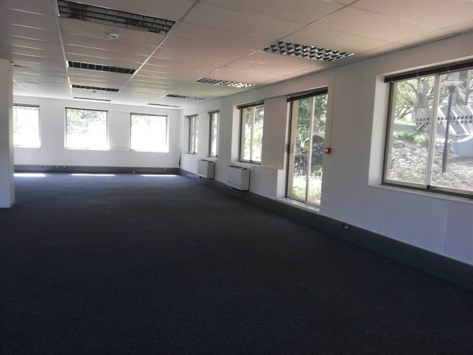 238.9  m² Commercial space in Woodmead photo number 12