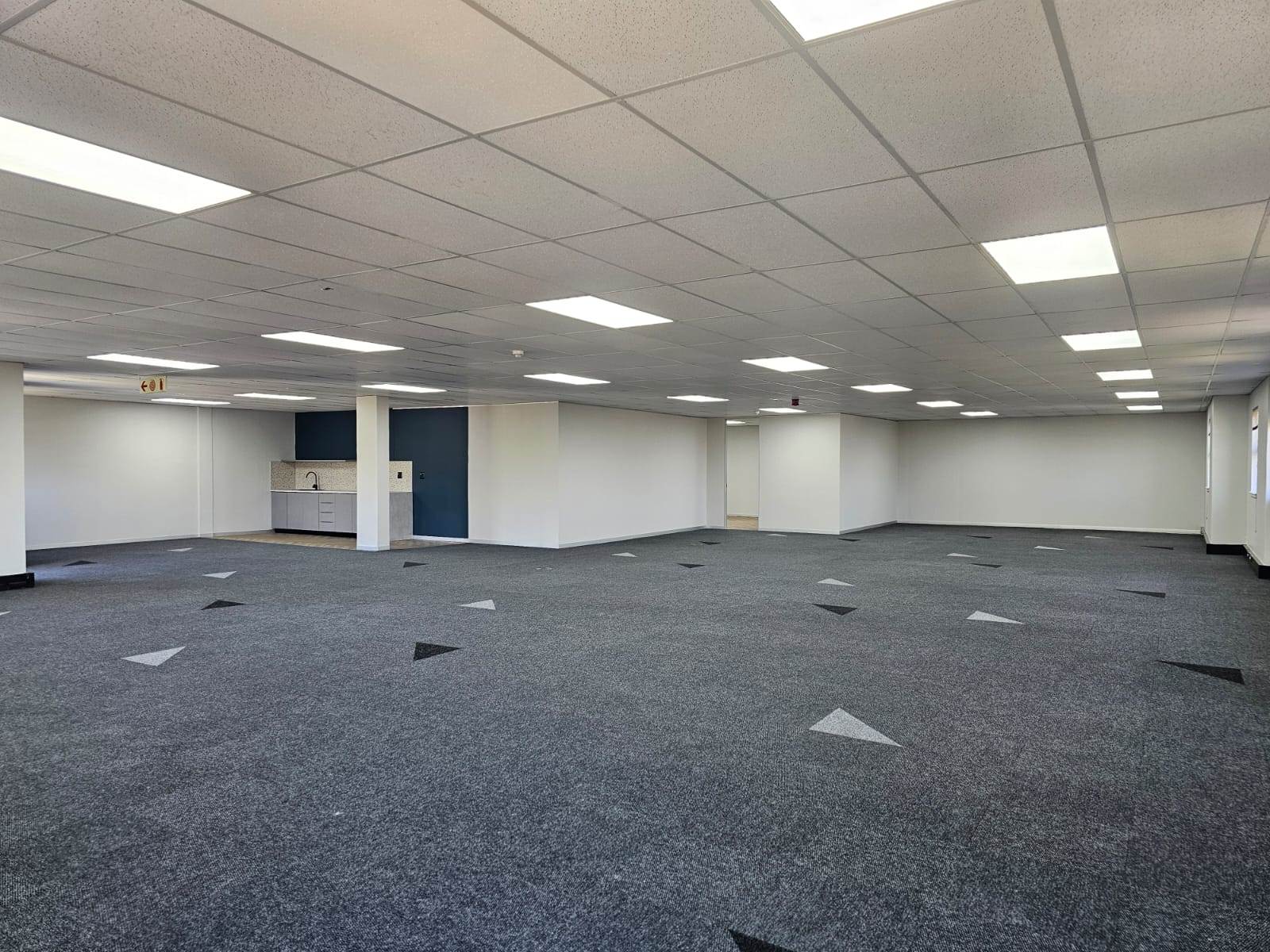 363  m² Commercial space in Bryanston photo number 1