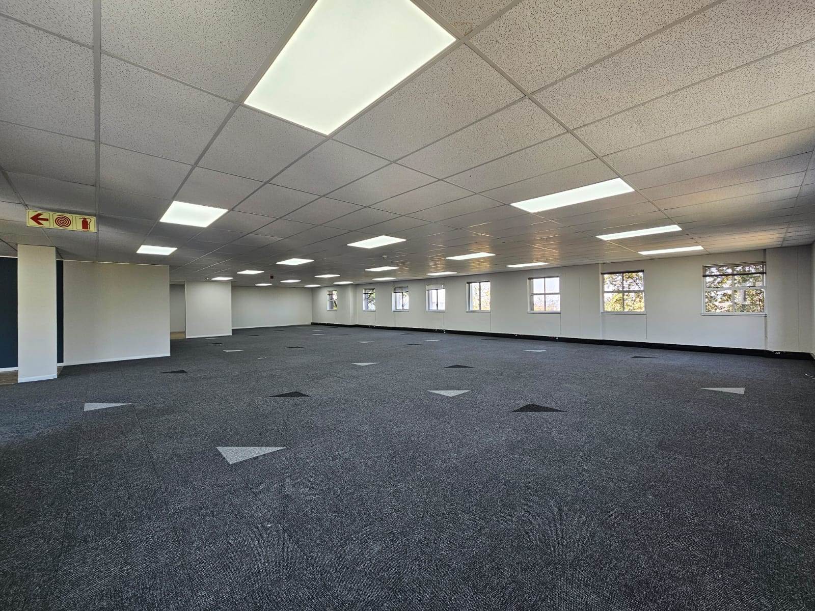 363  m² Commercial space in Bryanston photo number 3