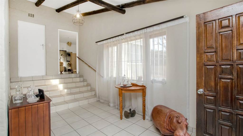 5 Bed House in Kloofendal photo number 23