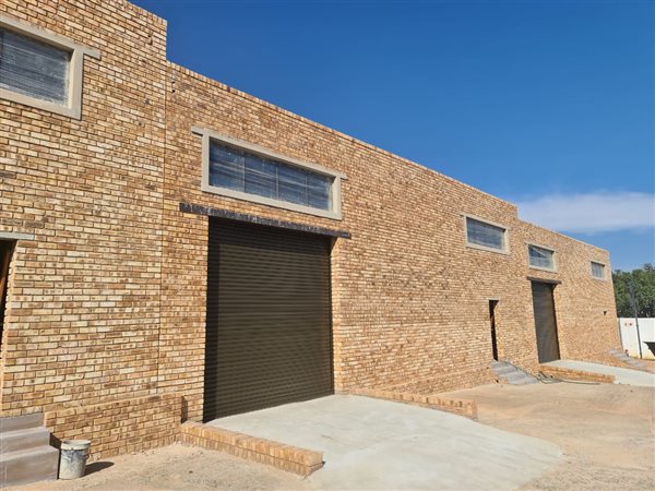 275  m² Commercial space in West Turffontein