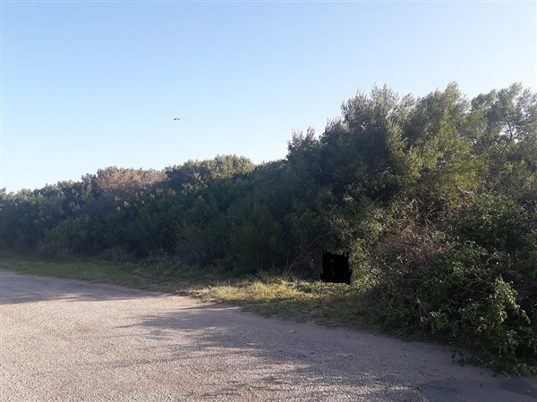 748 m² Land available in Aston Bay