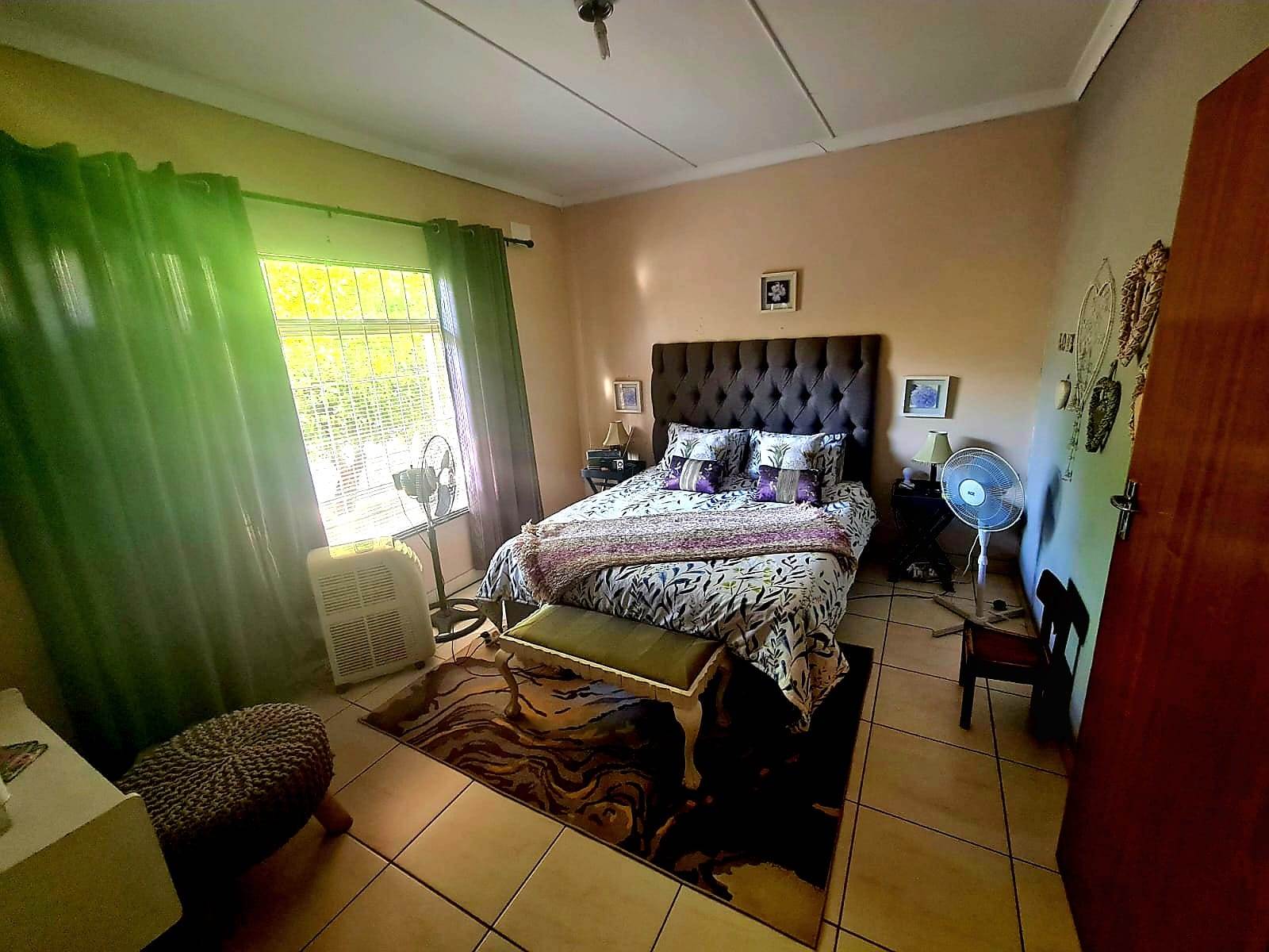 3 Bed House in Olifantshoek photo number 9