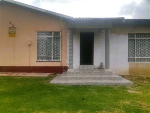 3 Bed House in Mackenzie Park
