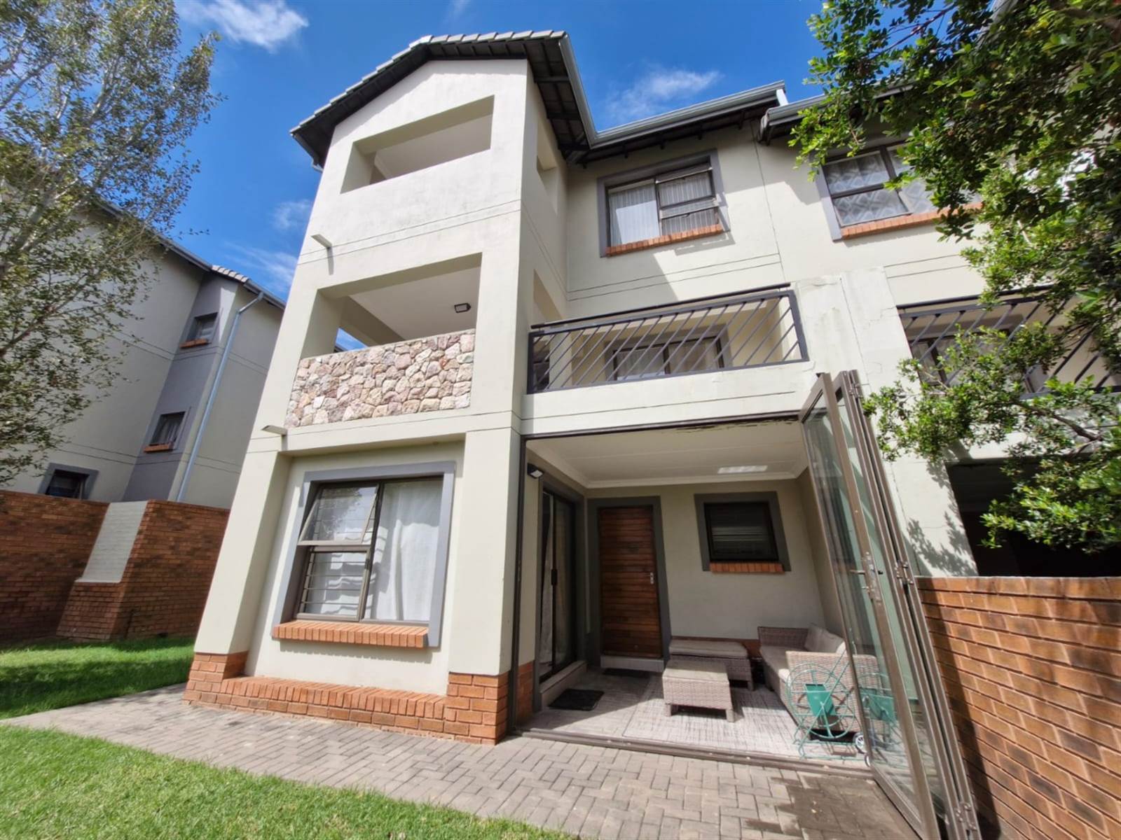 3 Bed Townhouse in Kyalami photo number 28