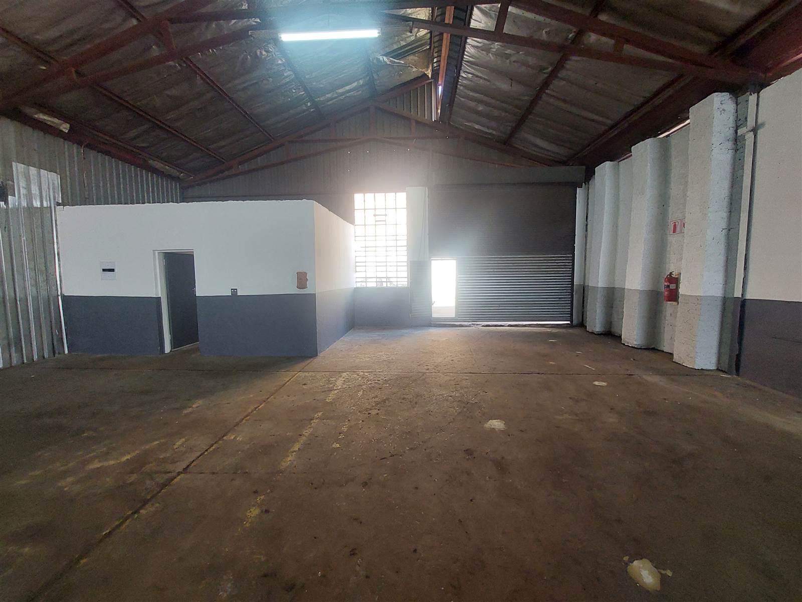 300  m² Industrial space in Anderbolt photo number 6