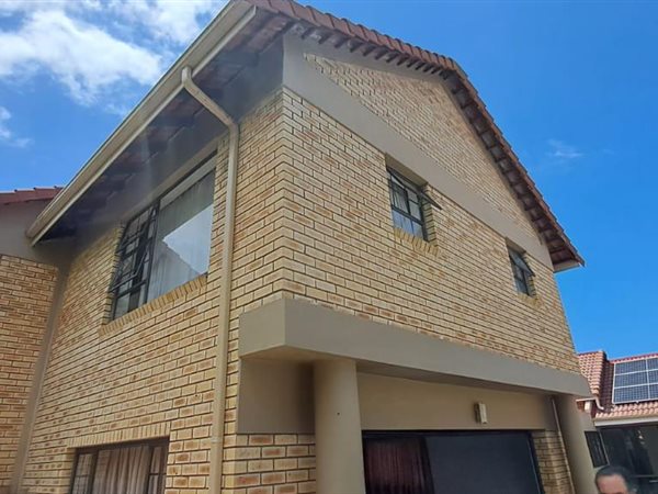 3 Bed Townhouse