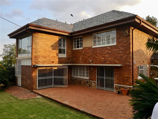 4 Bed House in Cyrildene