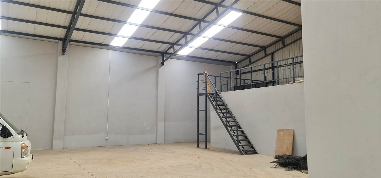 718  m² Industrial space in Roodepoort Central photo number 8