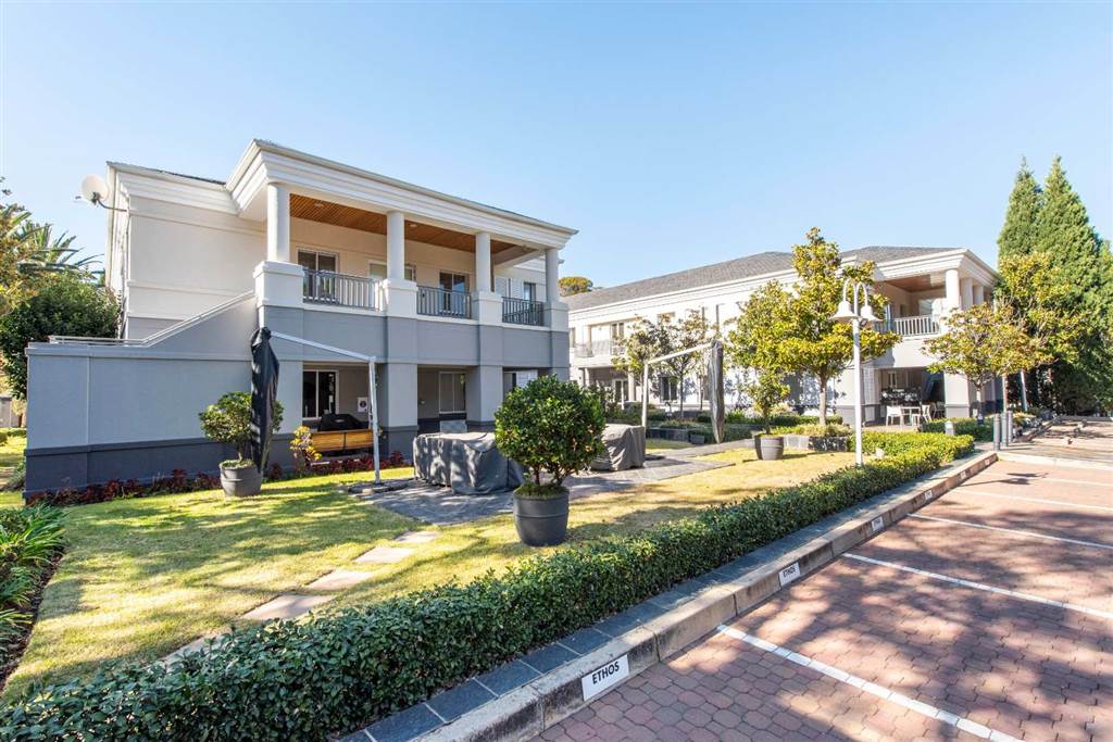 25 m² Office Space to rent in Illovo RR4174110 Private Property