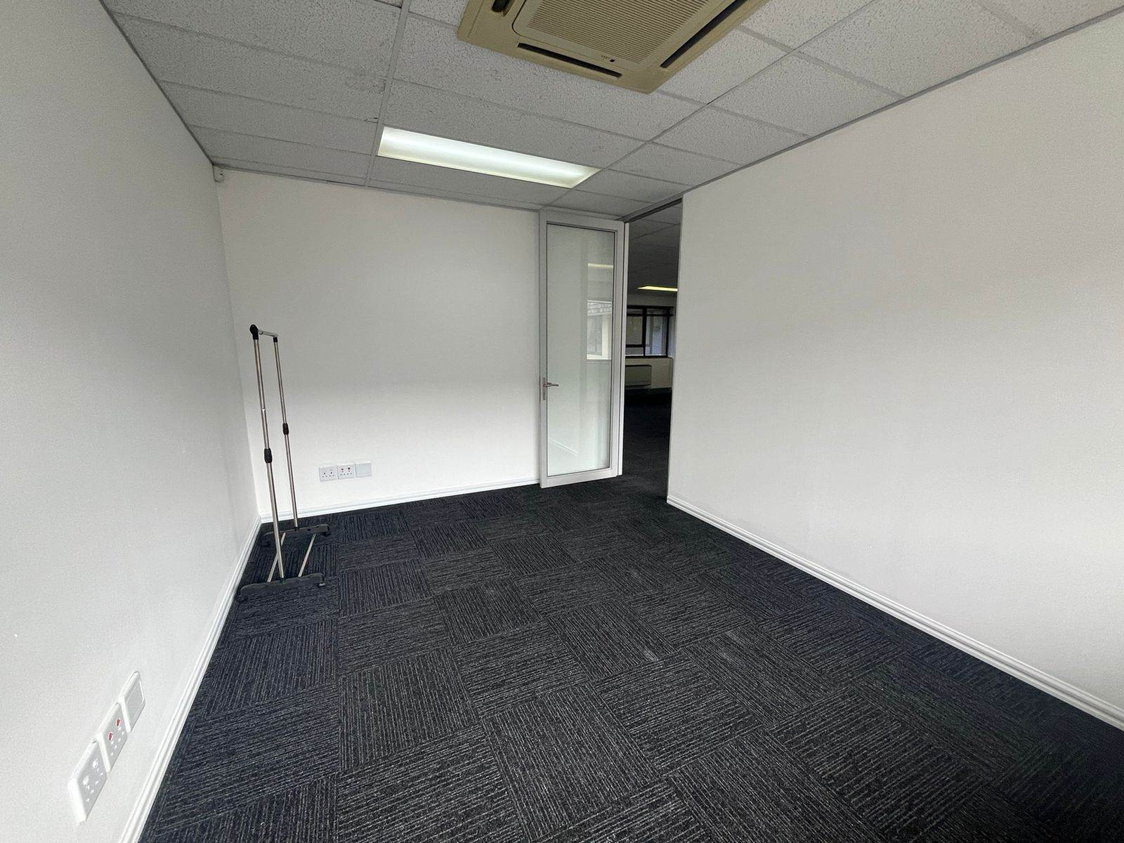 169  m² Commercial space in Bryanston photo number 12