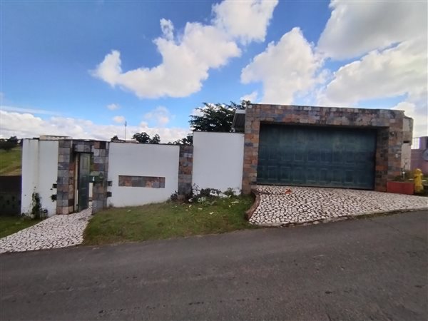 4 Bedroom House 4 Bedroom House