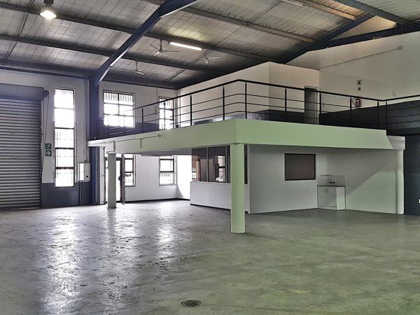 362  m² Industrial space