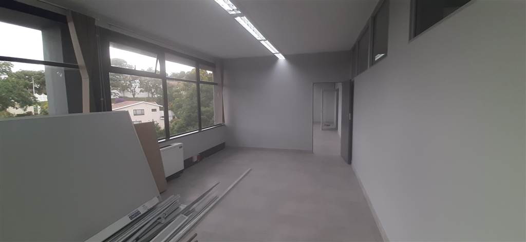 125  m² Commercial space in Westville photo number 12
