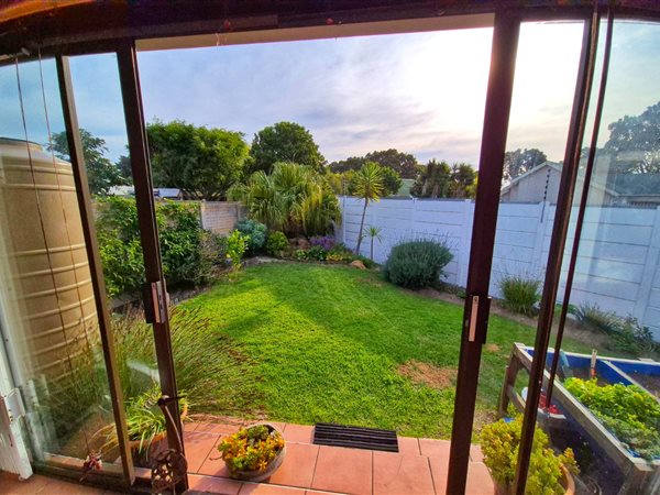 2 Bedroom Townhouse 2 Bedroom Townhouse