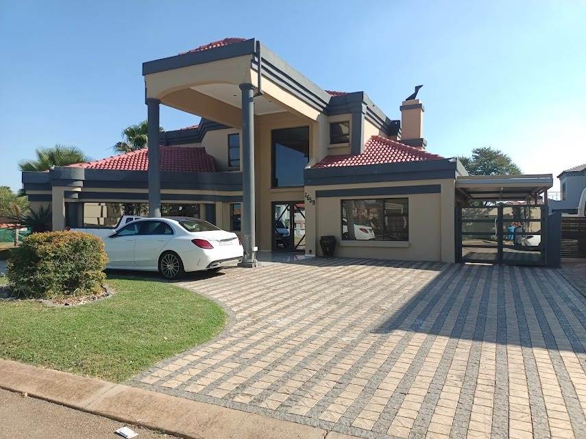 5 Bed House for sale in Theresa Park T4616133 Private Property