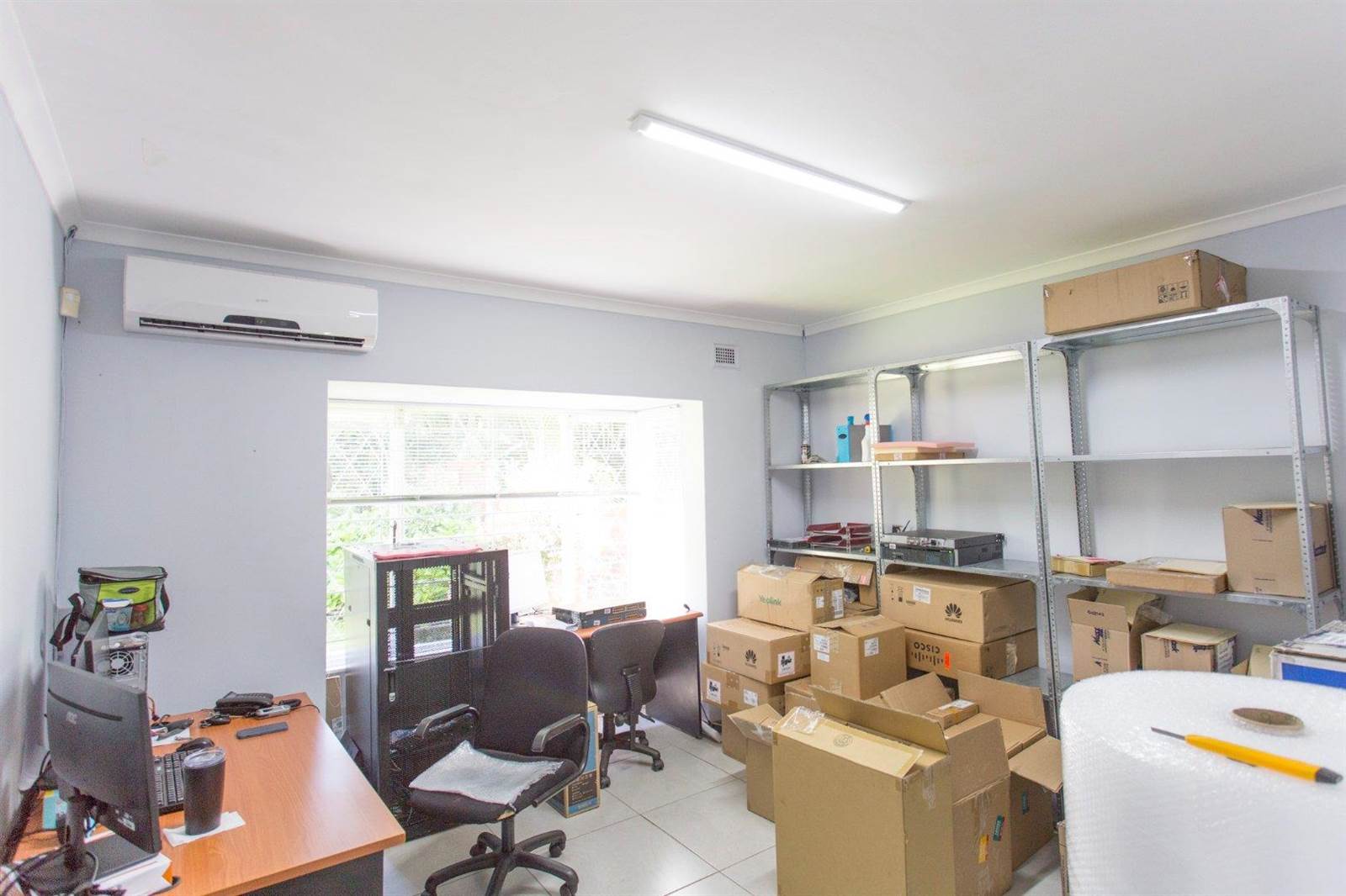 415  m² Office Space in Kloof photo number 5