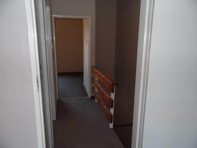 2 Bed Flat in Hutten Heights photo number 6