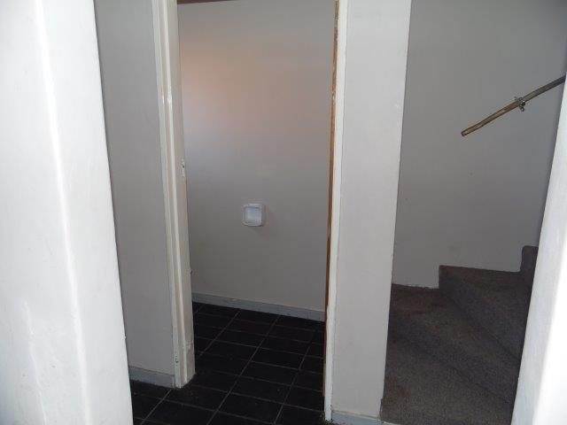 2 Bed Flat in Hutten Heights photo number 4