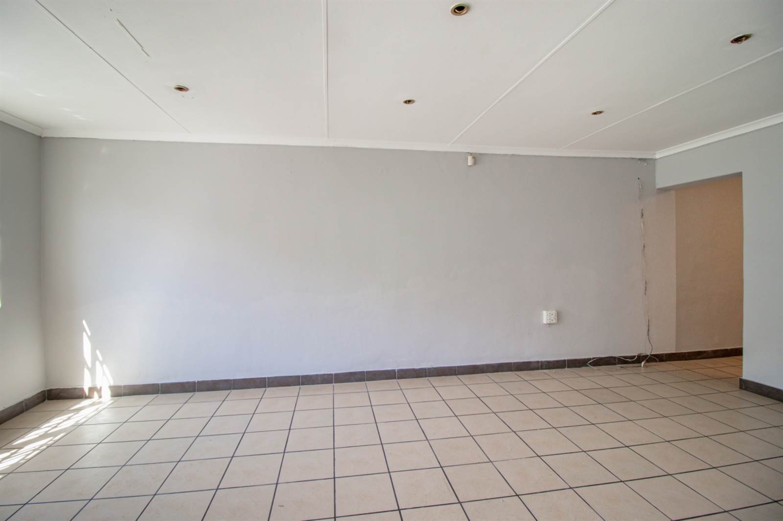 289  m² Commercial space in Witfield photo number 26
