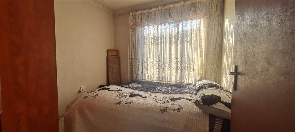 3 Bed House in Roodekop photo number 10