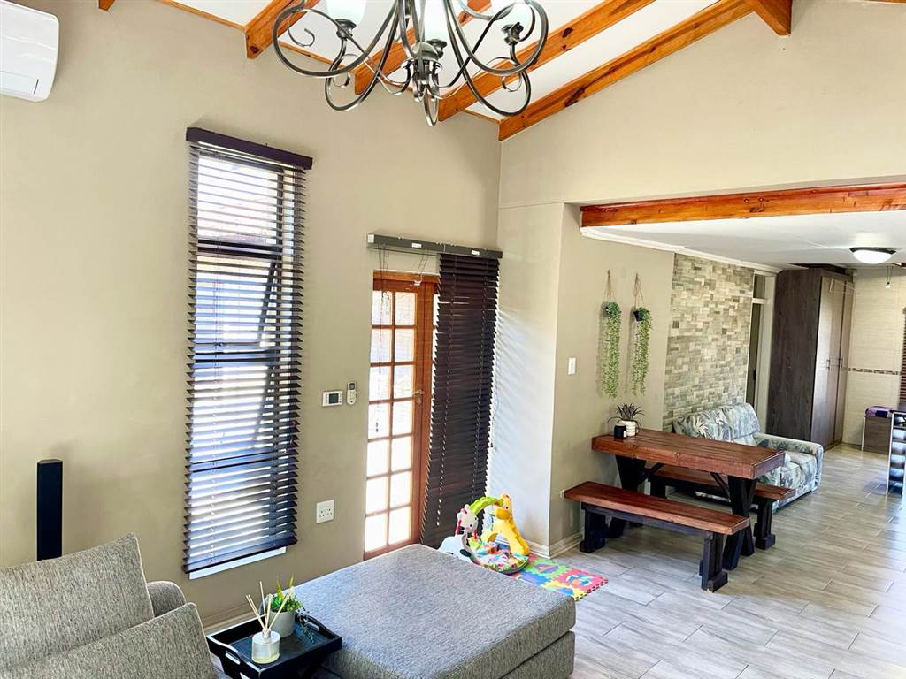 3 Bed House in Secunda photo number 5