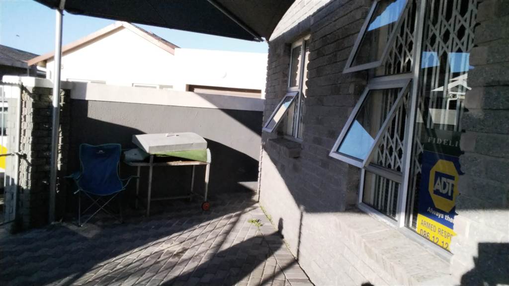 3 Bed House to rent in Mitchells Plain RR4199891 Private Property