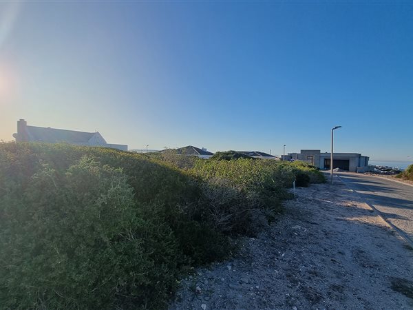 692 m² Land available in Yzerfontein