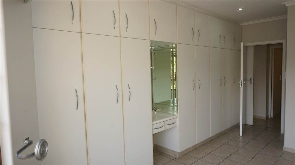 3 Bed Townhouse in La Lucia photo number 14