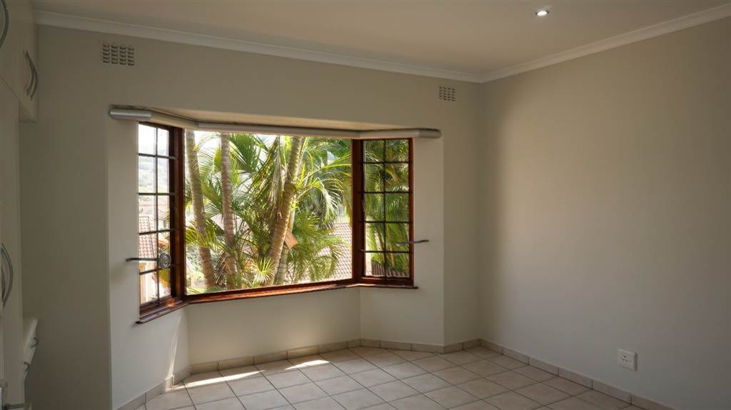 3 Bed Townhouse in La Lucia photo number 13