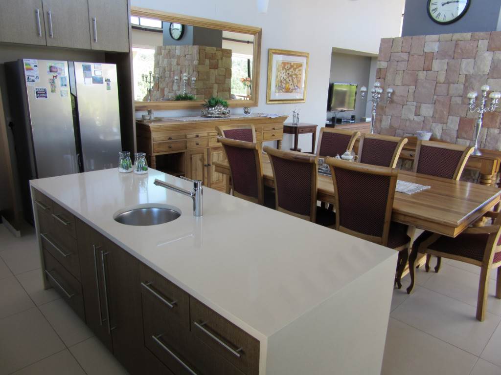 5 Bed House in Oubaai and surrounds photo number 7