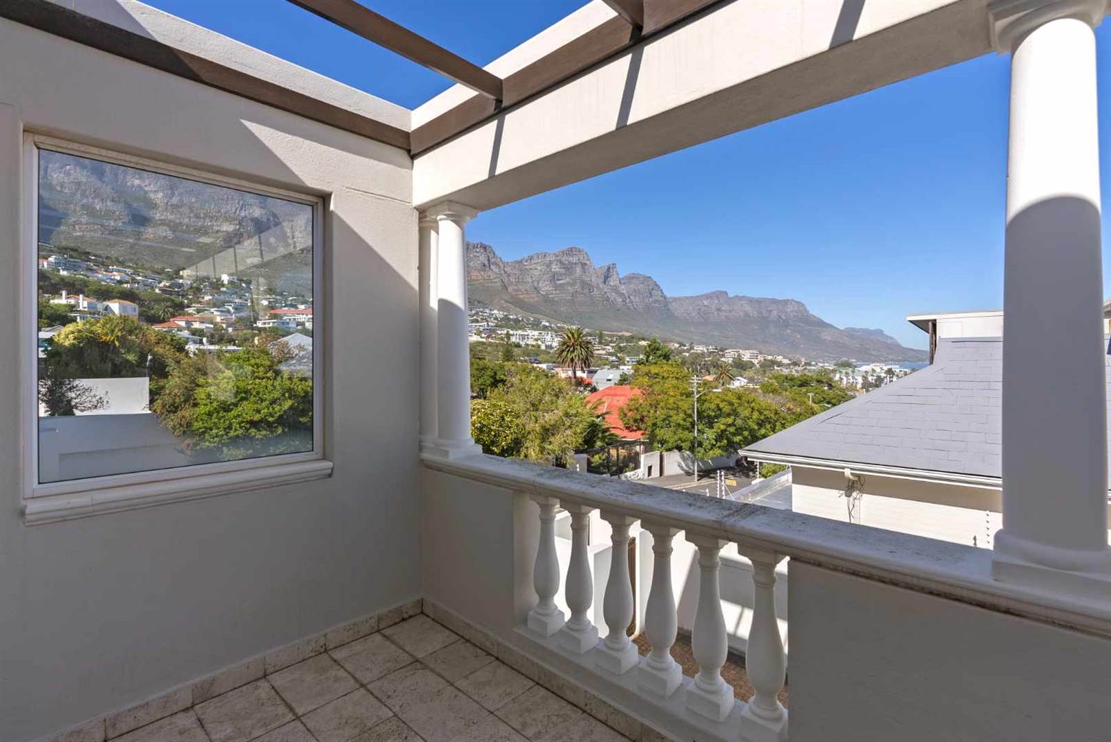 3 Bed Townhouse in Camps Bay photo number 12