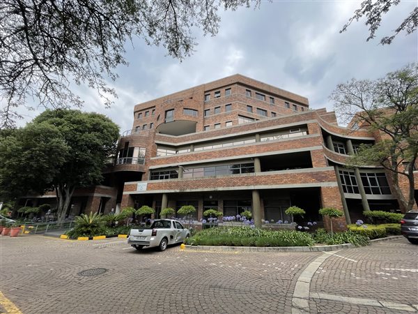 542  m² Commercial space in Parktown