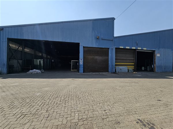 2600  m² Industrial space in Wadeville
